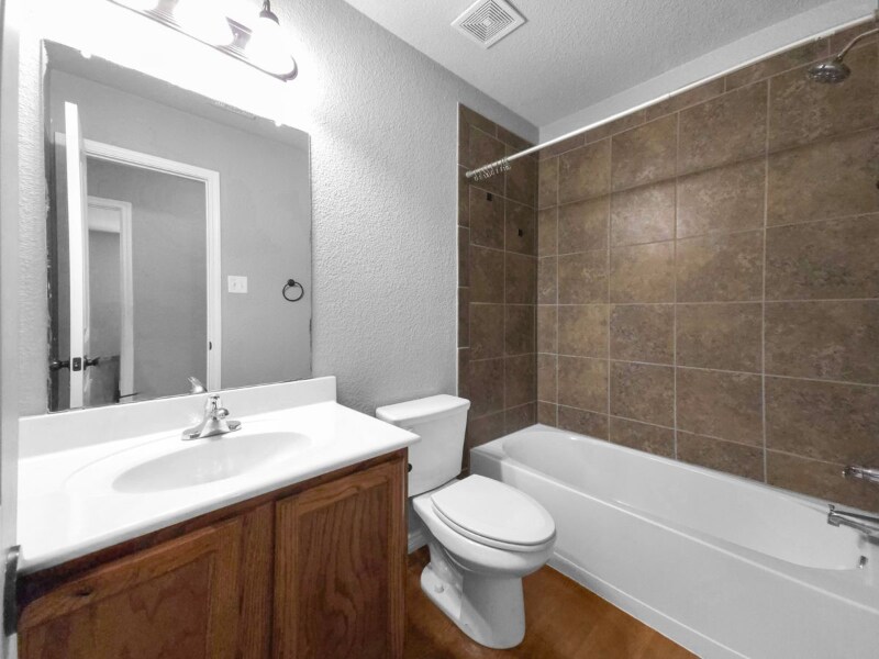 Building Photo - 511 Kacie Dr