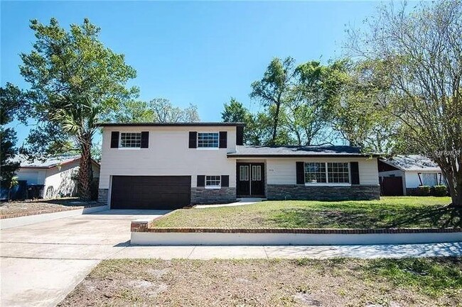 Primary Photo - 5516 Sedgefield St