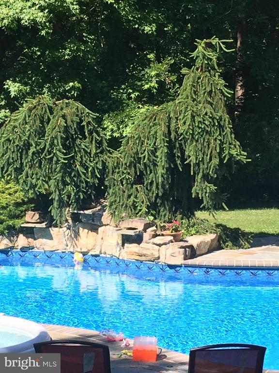 Building Photo - 124 Taylors Mills Rd