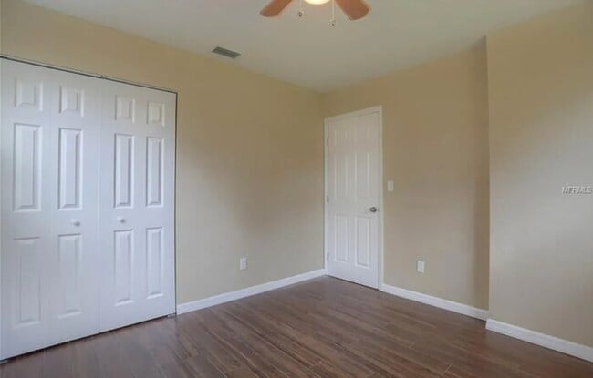 Building Photo - Home For Rent in St Petersburg!
