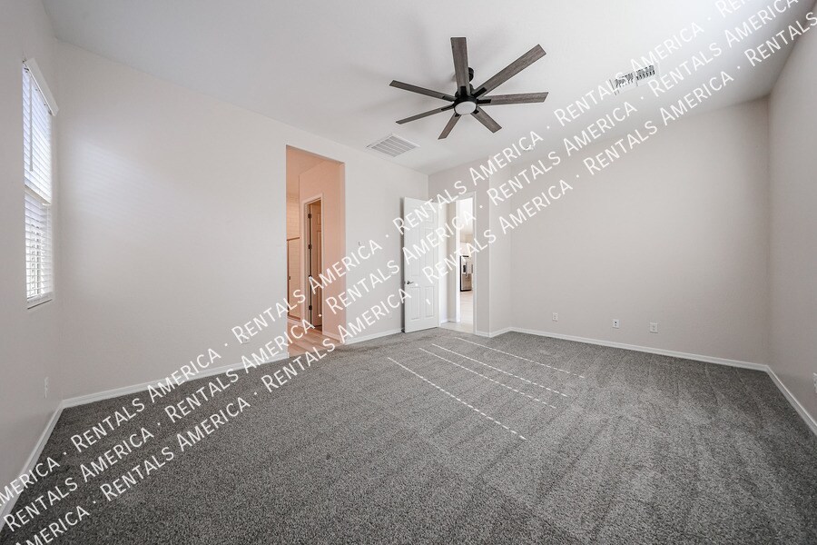 Building Photo - 4815 W Capistrano Ave