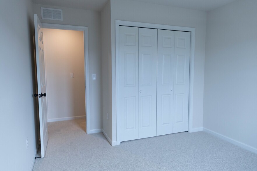 Building Photo - 89 Beech Tree Ct