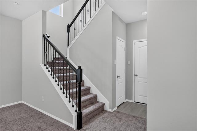 Building Photo - 2420 Canongate Dr