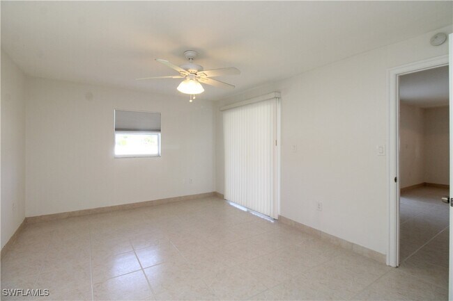 Building Photo - 615 108th Ave N