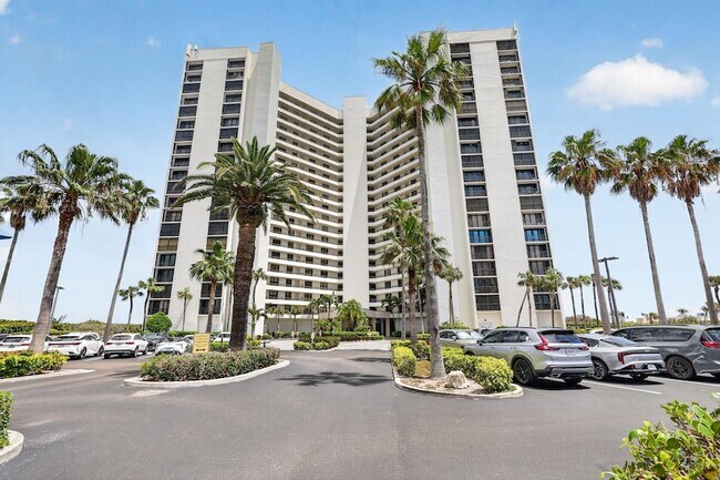 Building Photo - 9650 S Ocean Dr