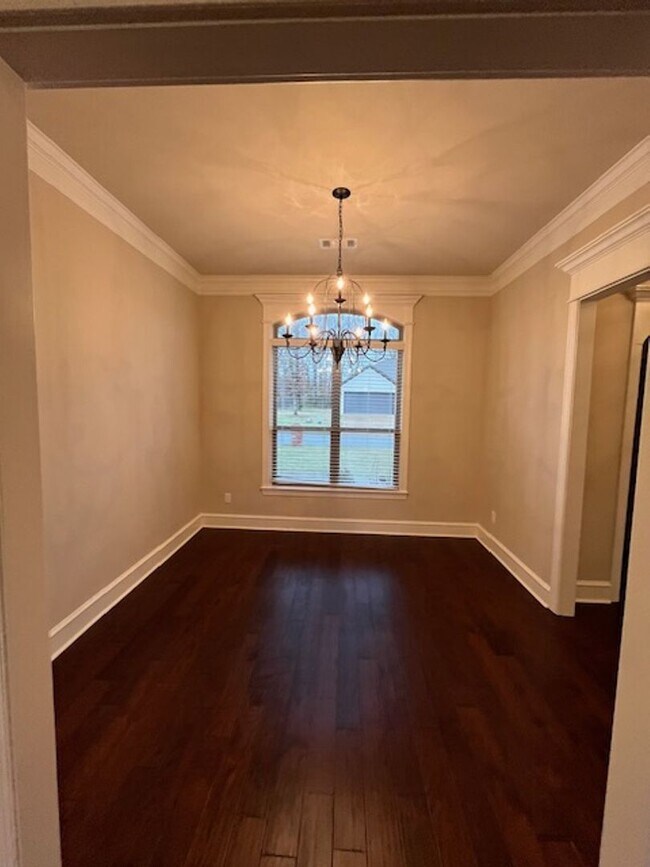 Building Photo - Beautiful 3/2 Brick Home Millers Glen Subdivision of Sherwood, Arkansas