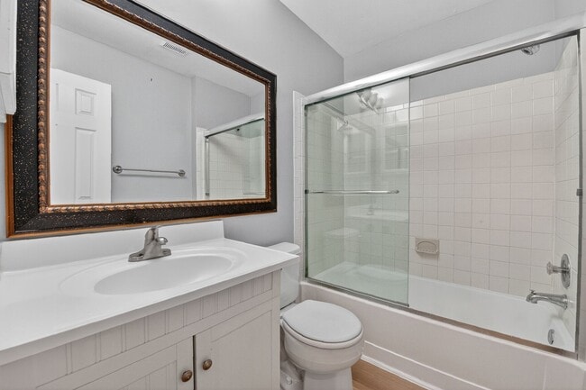 Building Photo - 14 Braxton Dr