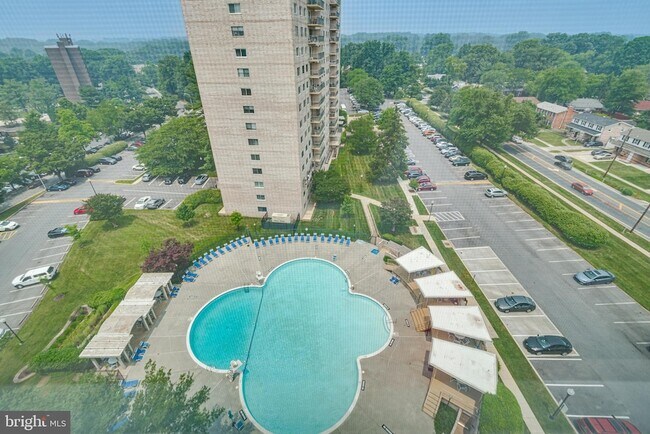 Building Photo - 1111 University Blvd W