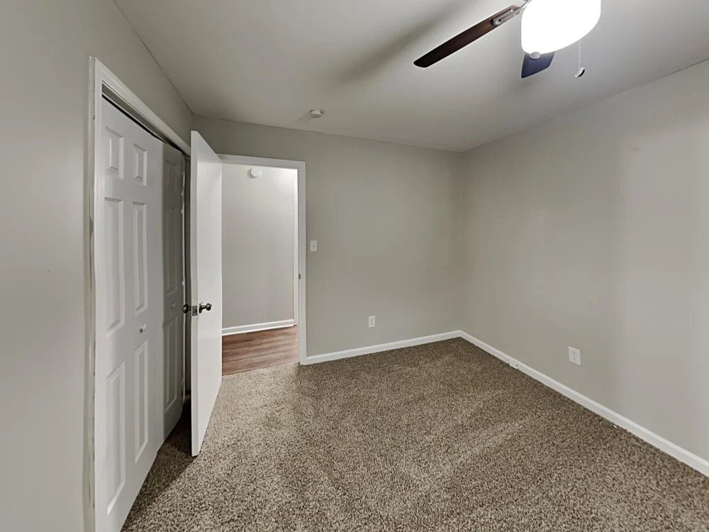 Building Photo - 3660 Scarlet Dr