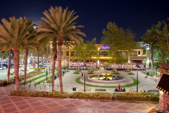 Building Photo - 45 Tulare Dr