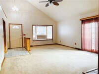 Building Photo - 318 Ivyhurst Rd N