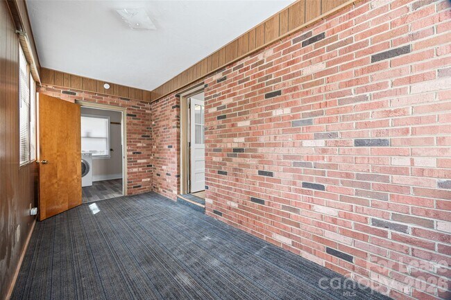 Building Photo - 4827 Harcourt Ln