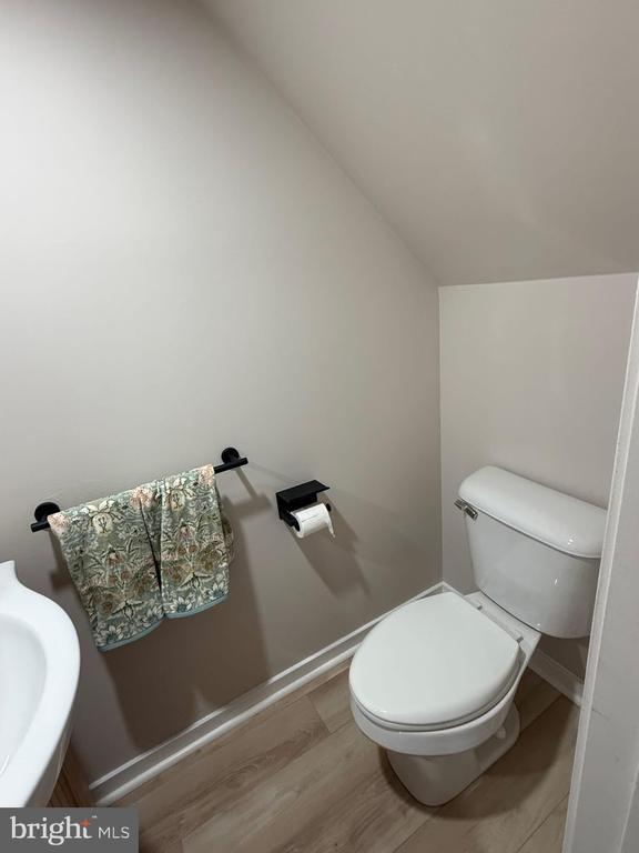 Building Photo - 7 N Christopher Columbus Blvd