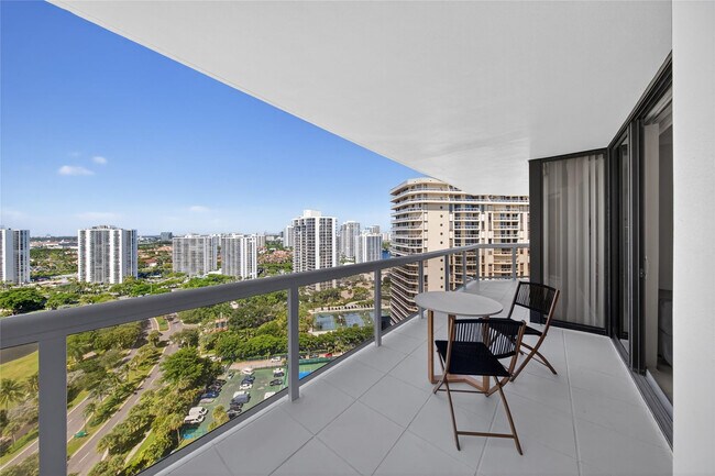 Building Photo - 20185 E Country Club Dr