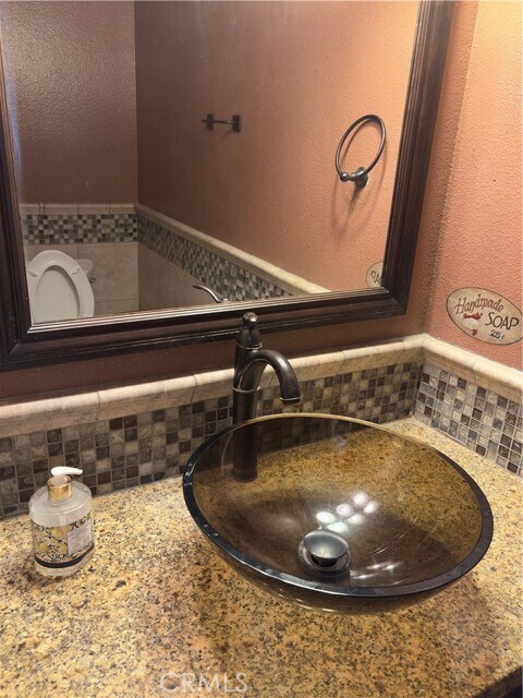 Building Photo - 1132 Cll Adra