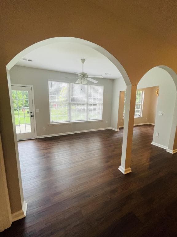 Building Photo - 156 Largess Ln