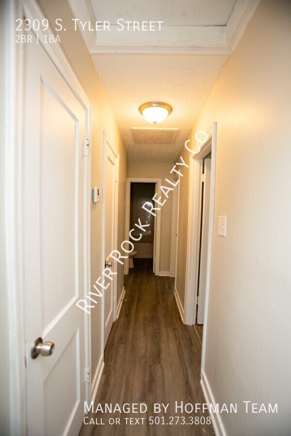 Building Photo - 2309 S Tyler St