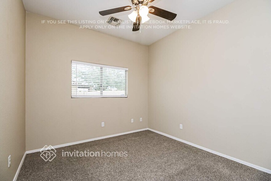 Building Photo - 300 S 9th St