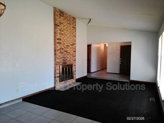 Building Photo - 5316 NW 111th Terrace