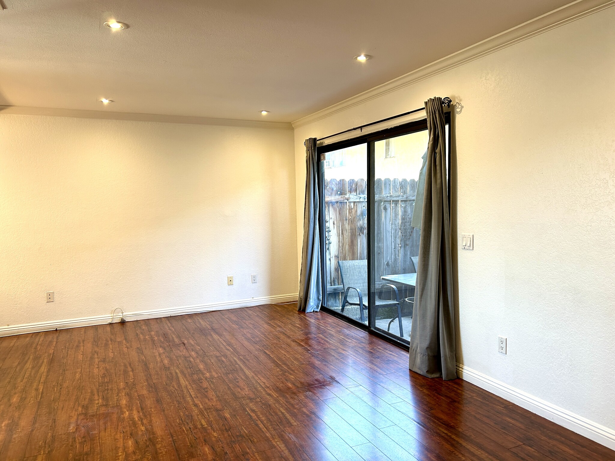 Building Photo - 1039 Mount Olive Dr