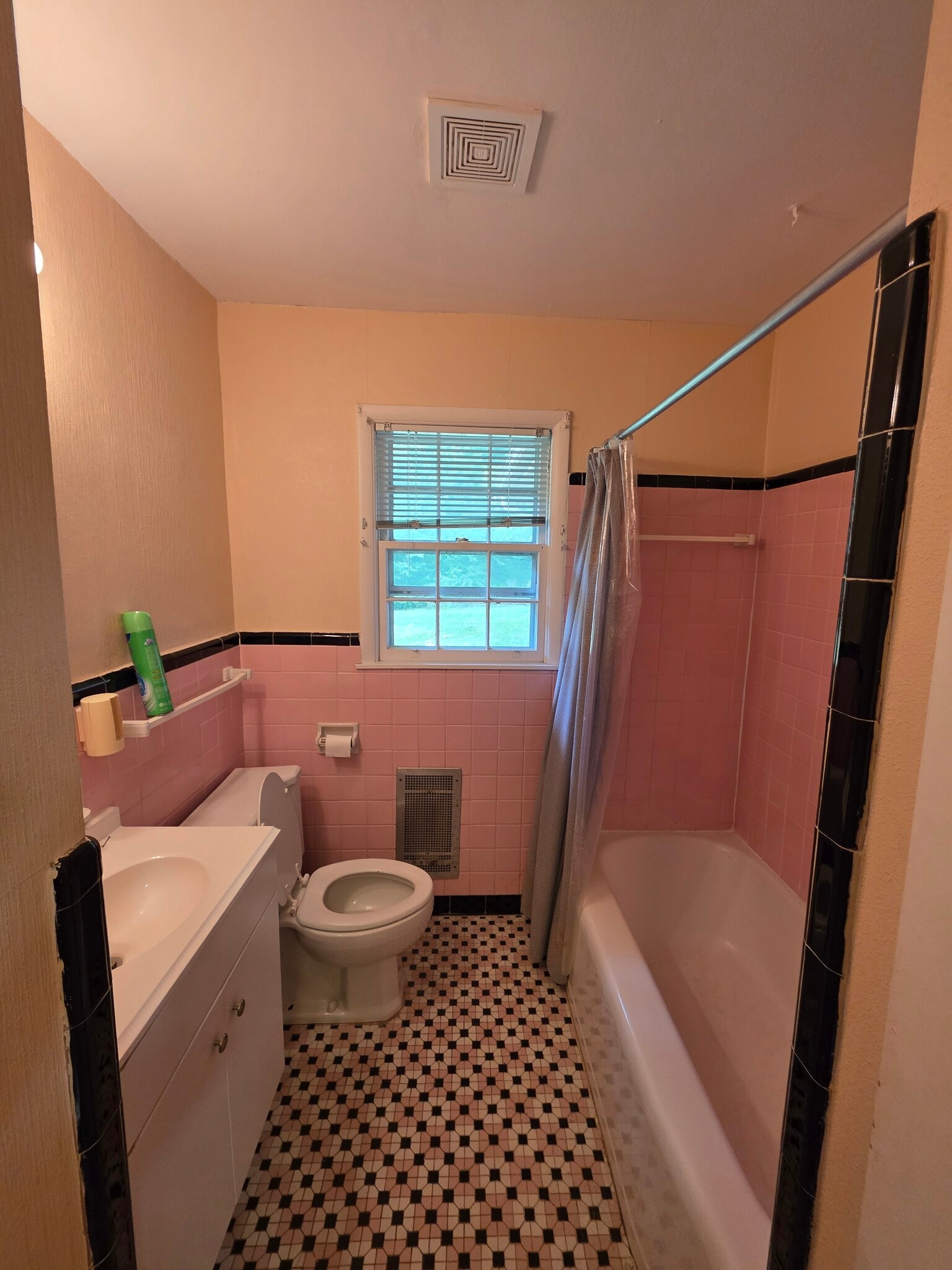 Building Photo - 906 Woodall Ln NW