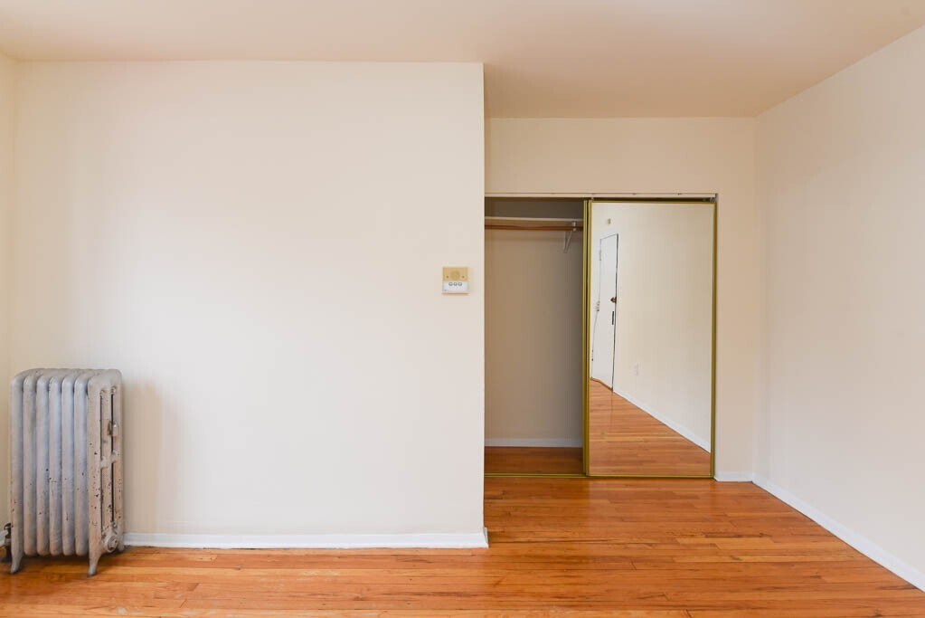 Building Photo - 3306 W Schubert Ave