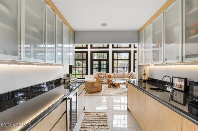 Building Photo - 13 Valley Forge Rd