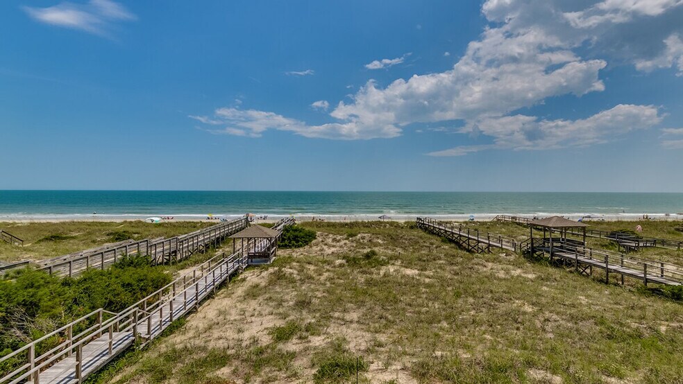 Building Photo - 630 Parker Dr