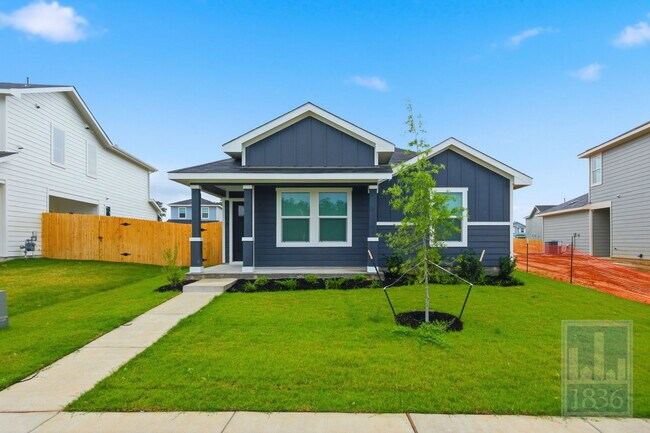 Building Photo - 306 Constanza Trl