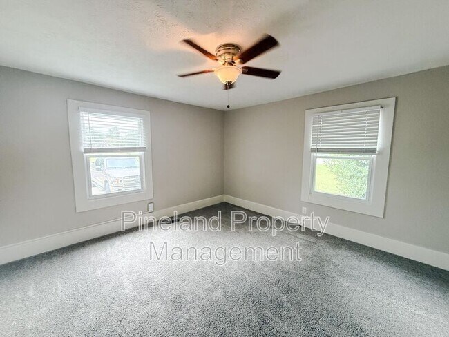 Building Photo - 316 Broadfoot Ave