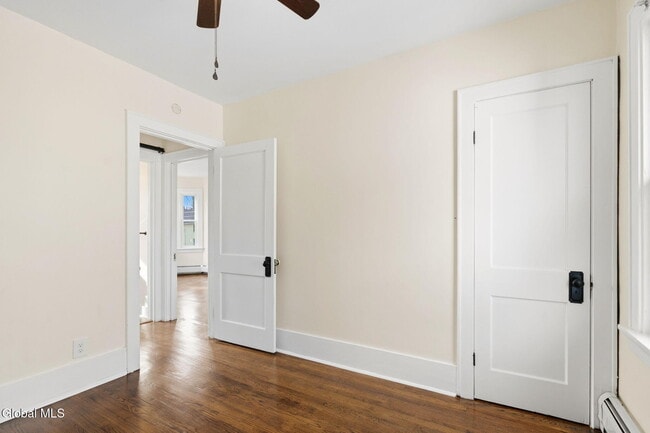 Building Photo - 16 Berkley Ave