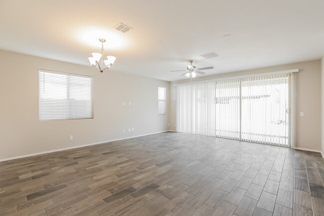 Building Photo - 4150 W Ardmore Rd
