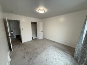 Building Photo - Bright 3BR Flat Near SFSU & BART – Prime I...