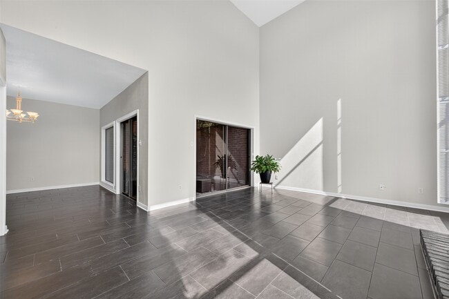 Building Photo - 7447 Cambridge St