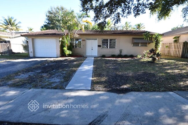 Building Photo - 1307 N 46th Ave