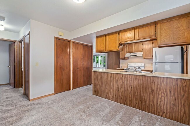 Building Photo - 4560 Larkbunting Dr