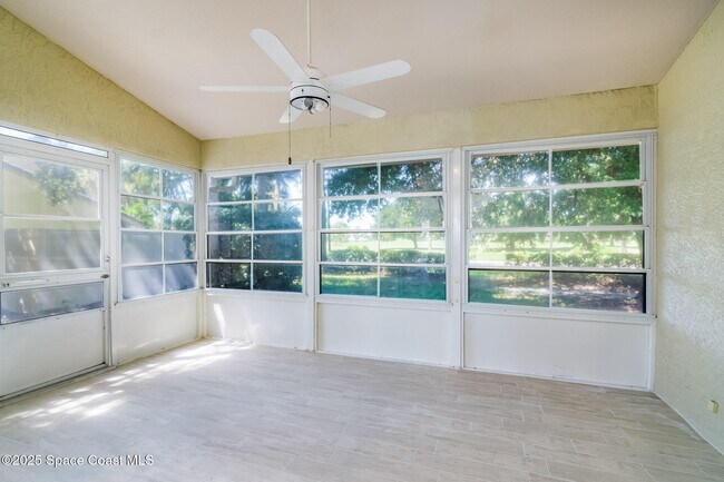 Building Photo - 480 Prestwick Ct