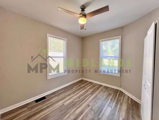 Building Photo - 320 Corley St