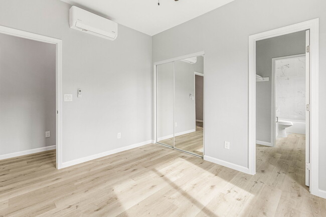 Building Photo - 2086 Kearney Ave