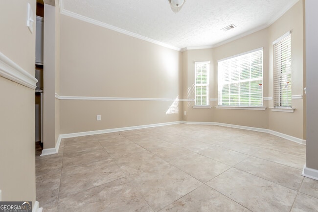 Building Photo - 5345 Yellow Pine Dr