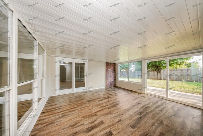 Building Photo - 11736 SW 7th St
