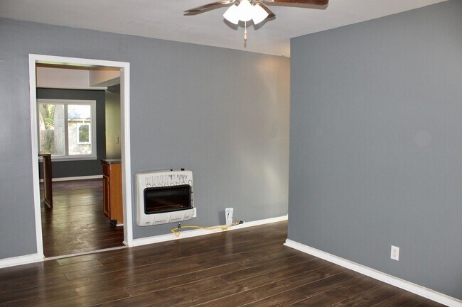 Building Photo - 3922 Herrick St