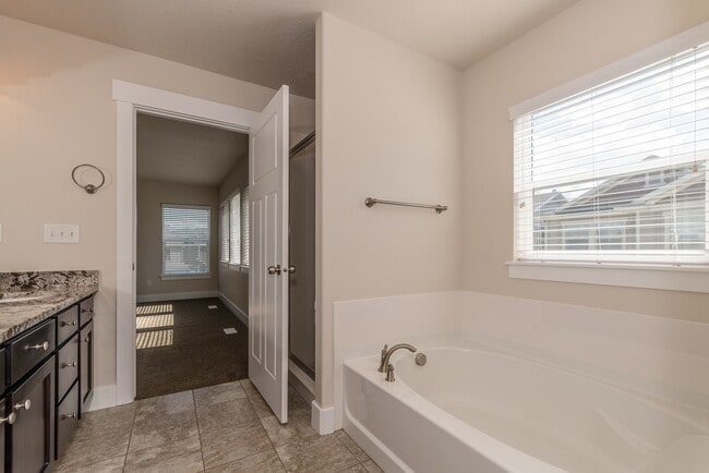 Building Photo - Gorgeous Home in Herriman!