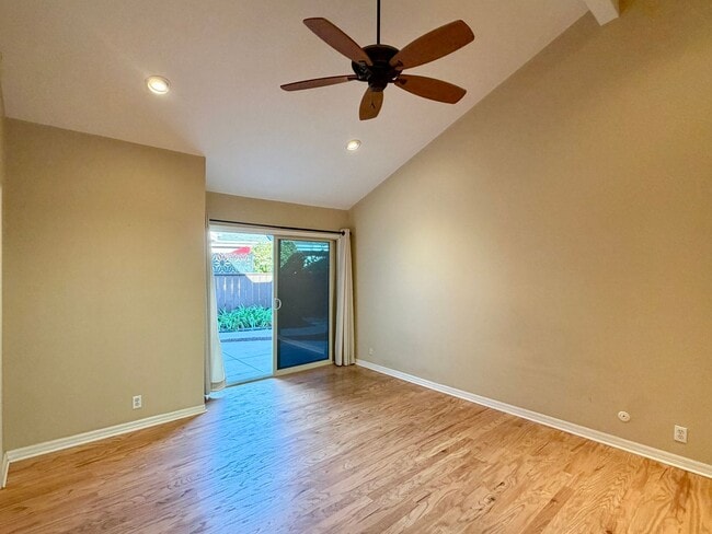 Building Photo - Spacious Three Bedroom in the Sunrise Pointe Community