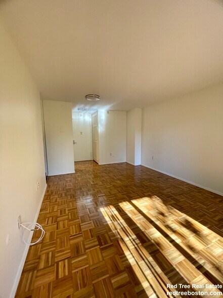 Building Photo - 185 Freeman St