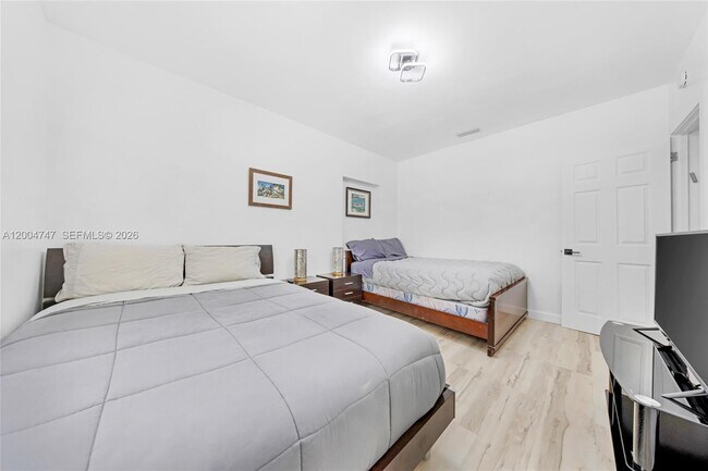 Building Photo - 1050 Harrison St