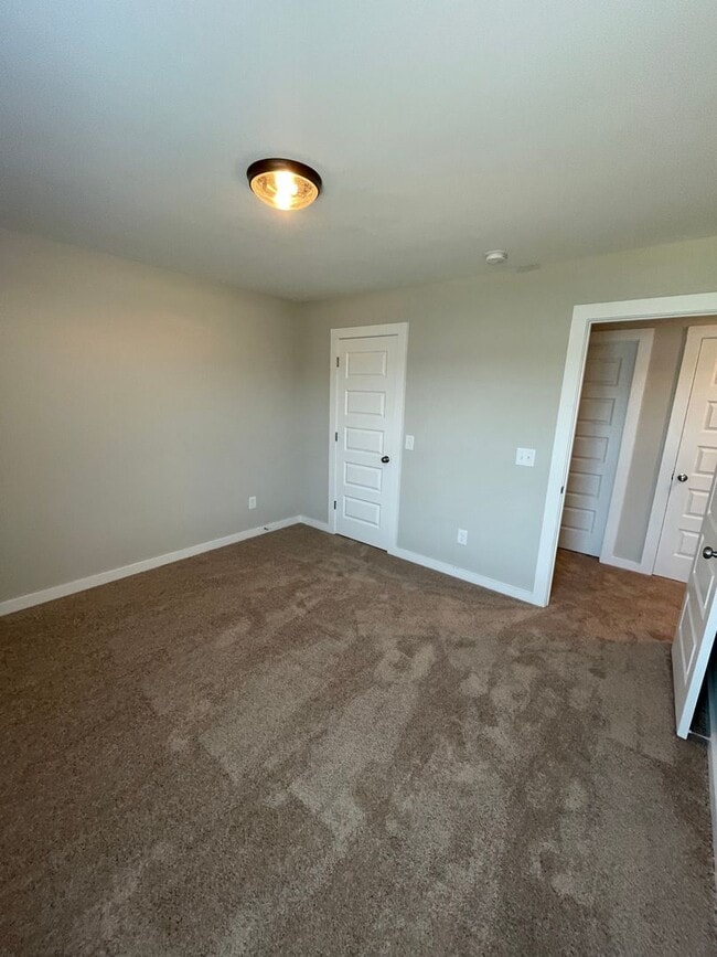 Building Photo - Home for Rent in Calera, AL!!! View with 48 Hours Notice!