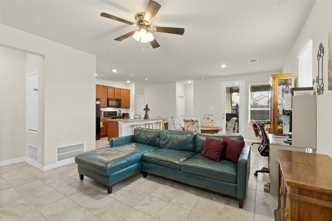 Building Photo - 9814 Mls Orch Dr