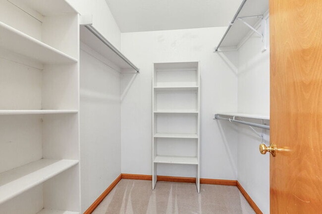 Building Photo - 9584 Las Colinas Dr