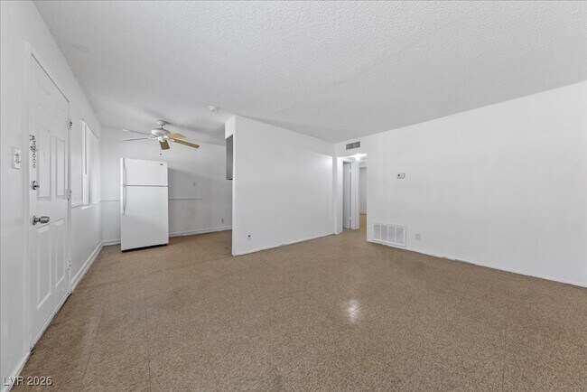 Building Photo - 521 S Maryland Pkwy